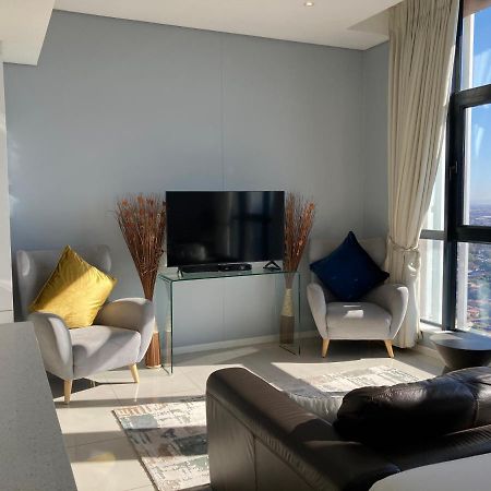 גאבורון Urban Awe Apartment-Itowers 23Rd Floor מראה חיצוני תמונה