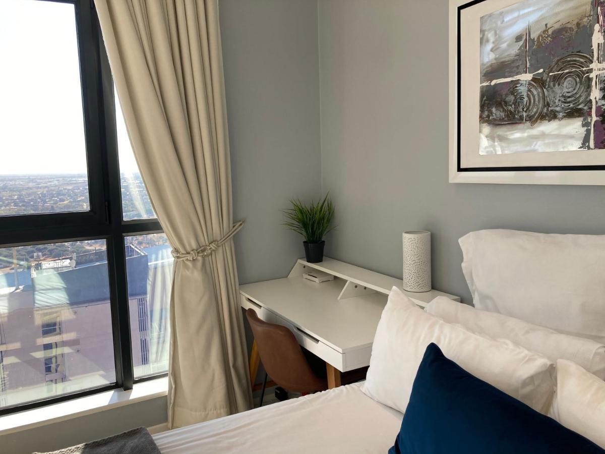 גאבורון Urban Awe Apartment-Itowers 23Rd Floor מראה חיצוני תמונה