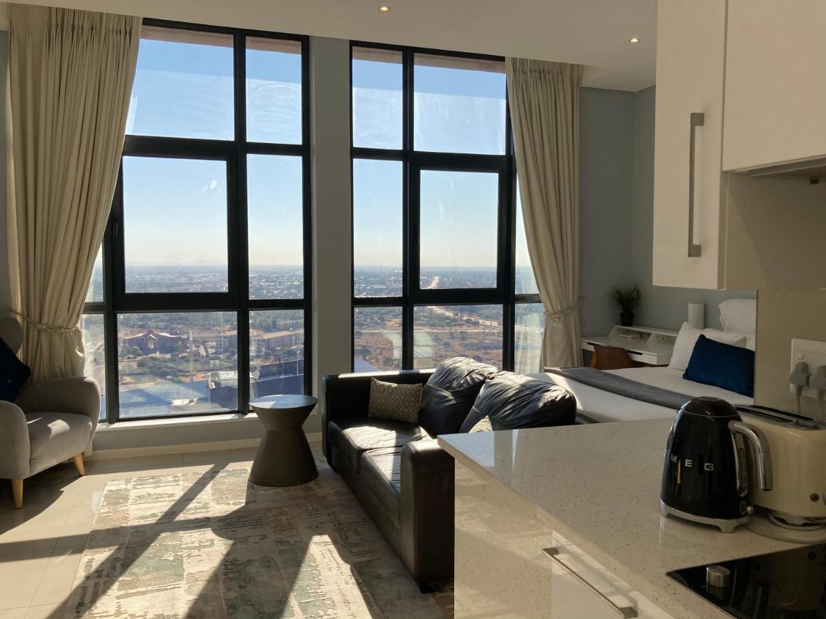 גאבורון Urban Awe Apartment-Itowers 23Rd Floor מראה חיצוני תמונה
