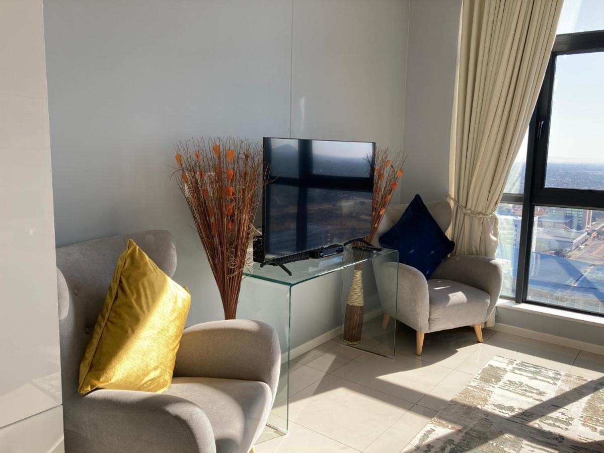 גאבורון Urban Awe Apartment-Itowers 23Rd Floor מראה חיצוני תמונה