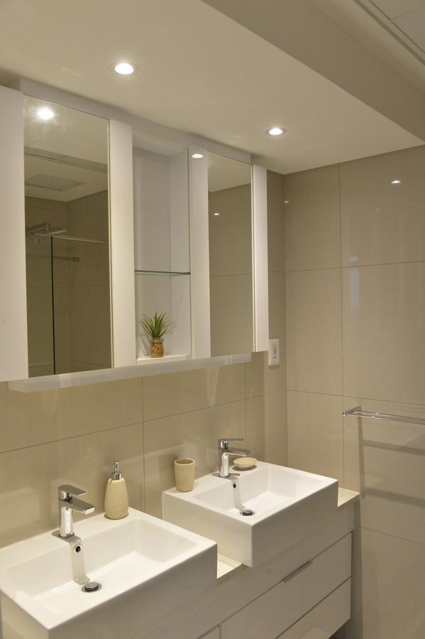 גאבורון Urban Awe Apartment-Itowers 23Rd Floor מראה חיצוני תמונה