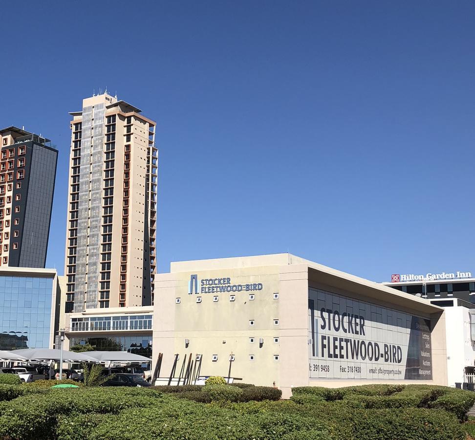 גאבורון Urban Awe Apartment-Itowers 23Rd Floor מראה חיצוני תמונה